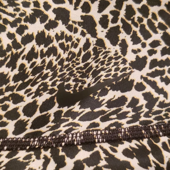 Nike Women's Animal Print Leggings. - Picture 7 of 12